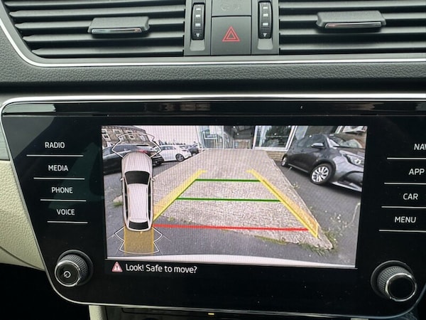 Used Skoda Superb 2022 for sale - 76069271: Photo 11