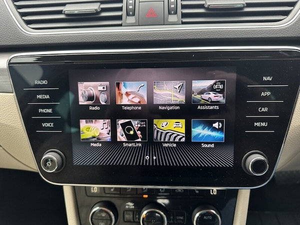 Used Skoda Superb 2022 for sale - 76069271: Photo 31