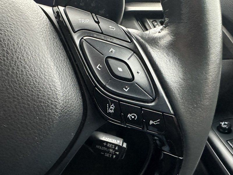 Used Toyota C-HR 2022 for sale - 76374672: Photo 16