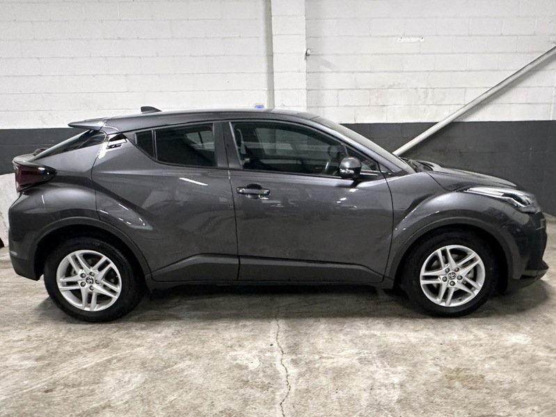 Used Toyota C-HR 2022 for sale - 76374672: Photo 8