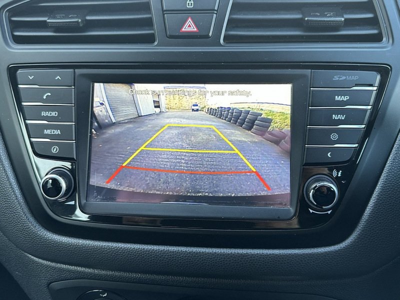 Used Hyundai i20 2017 for sale - 77007758: Photo 10