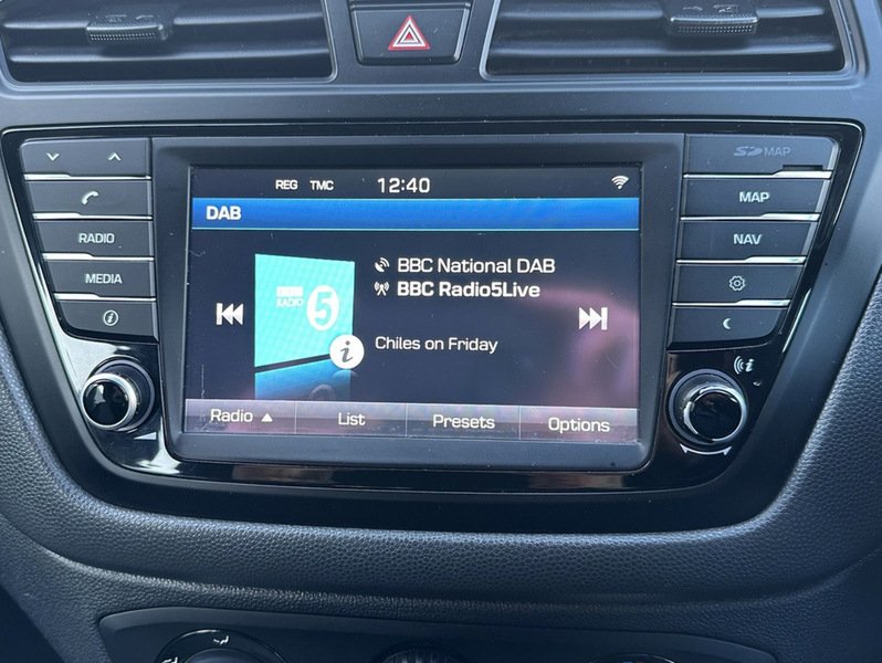 Used Hyundai i20 2017 for sale - 77007758: Photo 11