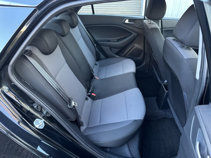 Used Hyundai i20 2017 for sale - 77007758: Photo 15