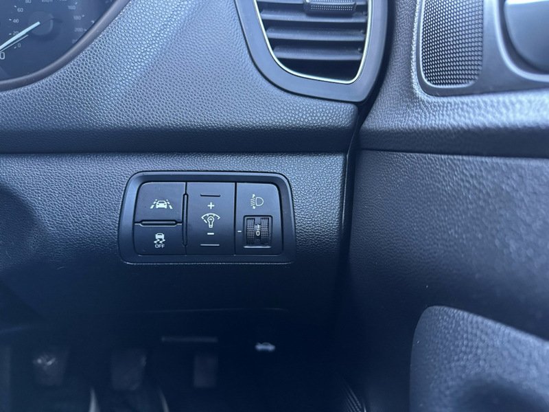 Used Hyundai i20 2017 for sale - 77007758: Photo 18