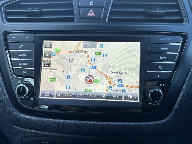 Used Hyundai i20 2017 for sale - 77007758: Photo 2