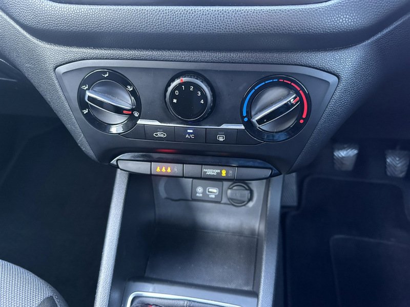 Used Hyundai i20 2017 for sale - 77007758: Photo 24