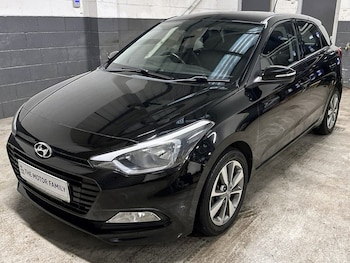 Used Hyundai i20 2017 for sale - 77007758: Photo