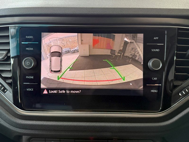 Used Volkswagen T-Roc 2020 for sale - 76368318: Photo 10