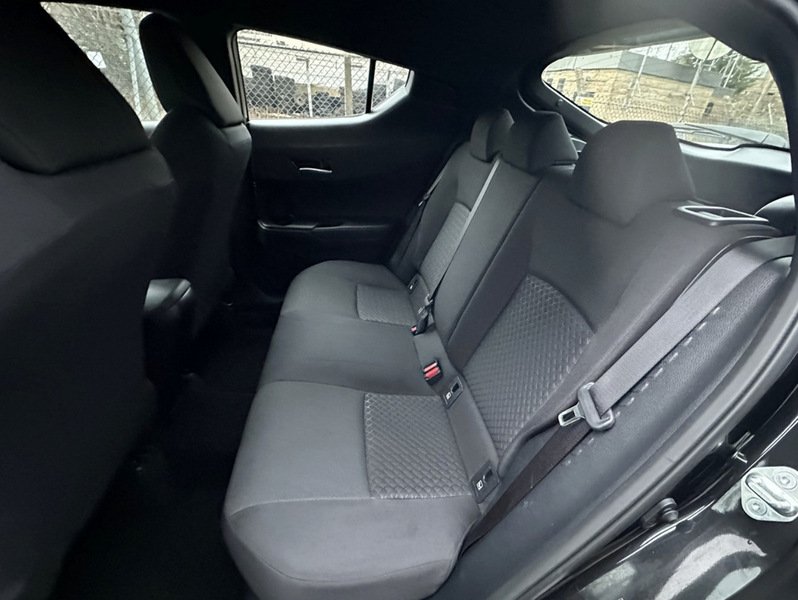 Used Toyota C-HR 2022 for sale - 76845879: Photo 14