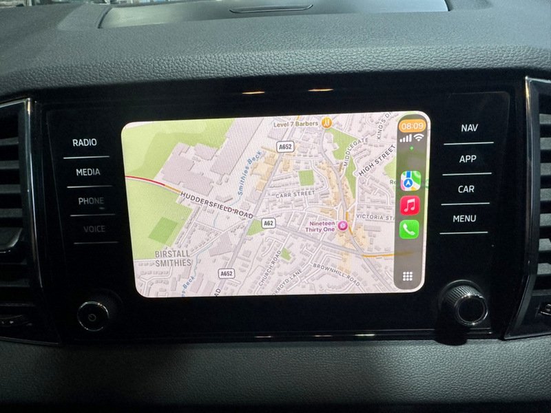 Used Skoda Karoq 2022 for sale - 77394976: Photo 2