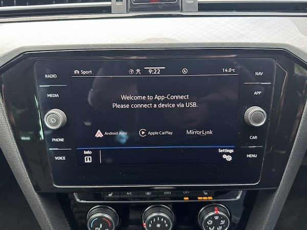 Used Volkswagen Passat 2020 for sale - 76245537: Photo 24