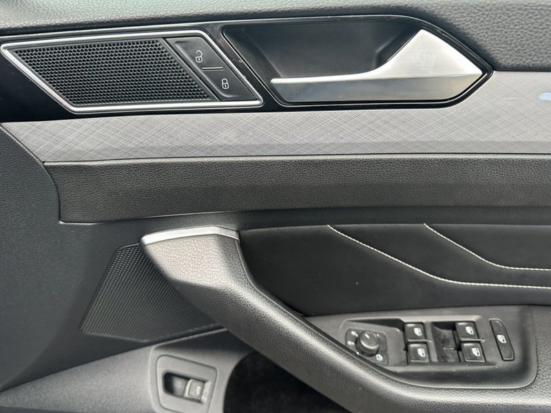 Used Volkswagen Passat 2020 for sale - 76520858: Photo 17