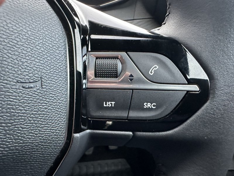 Used Peugeot 2008 2023 for sale - 75877919: Photo 18