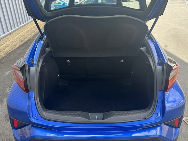 Used Toyota C-HR 2021 for sale - 75666763: Photo 14