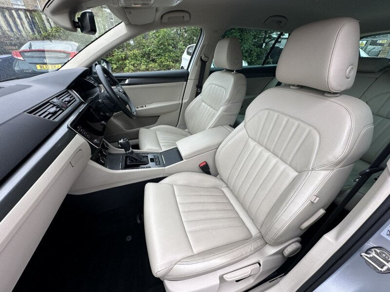 Used Skoda Superb 2022 for sale - 76520860: Photo 12