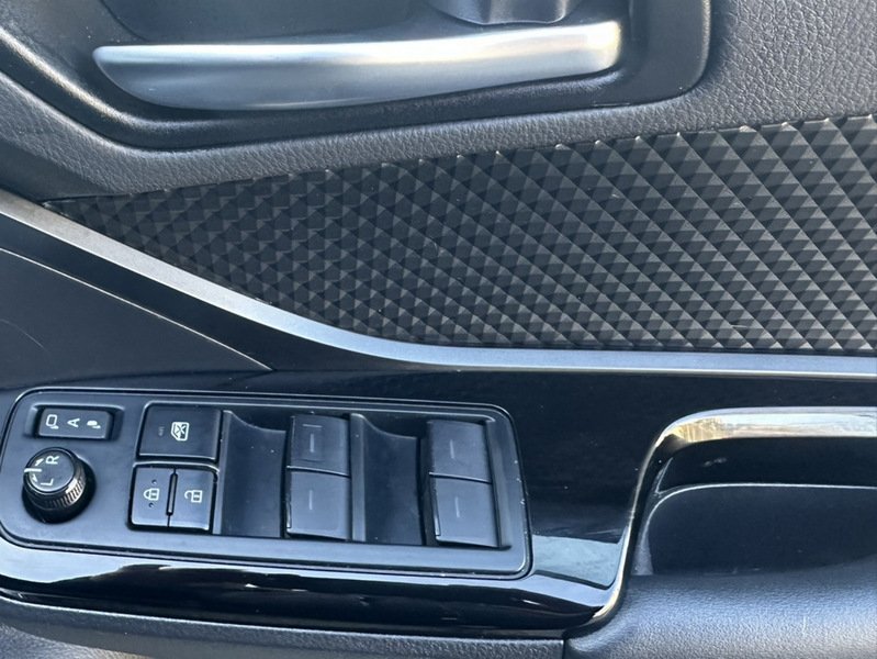 Used Toyota C-HR for sale - 77831743: Photo 17