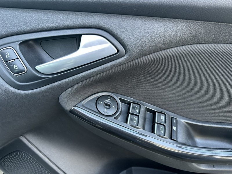 Used Ford Focus 2017 for sale - 76707355: Photo 17