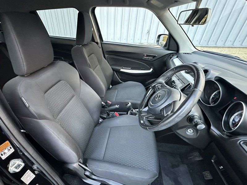 Used Suzuki Swift 2017 for sale - 76612637: Photo 13