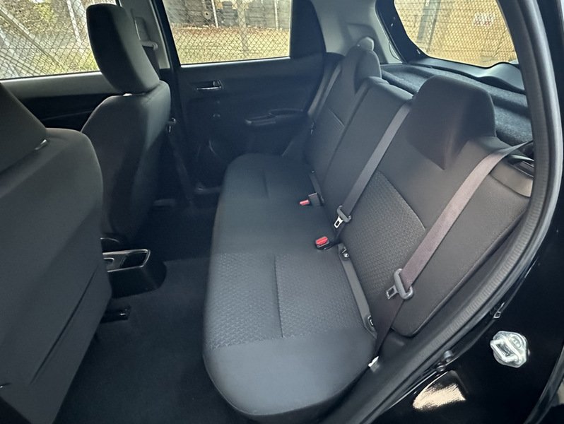 Used Suzuki Swift 2017 for sale - 76612637: Photo 15