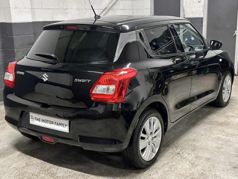 Used Suzuki Swift 2017 for sale - 76612637: Photo 8