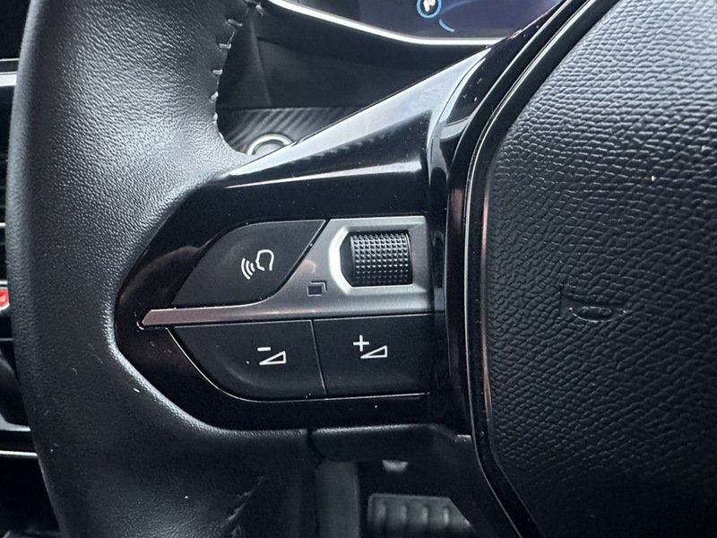 Used Peugeot 2008 2022 for sale - 77475629: Photo 19