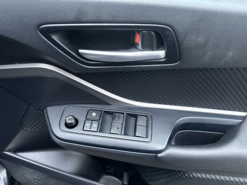 Used Toyota C-HR 2023 for sale - 77677129: Photo 18