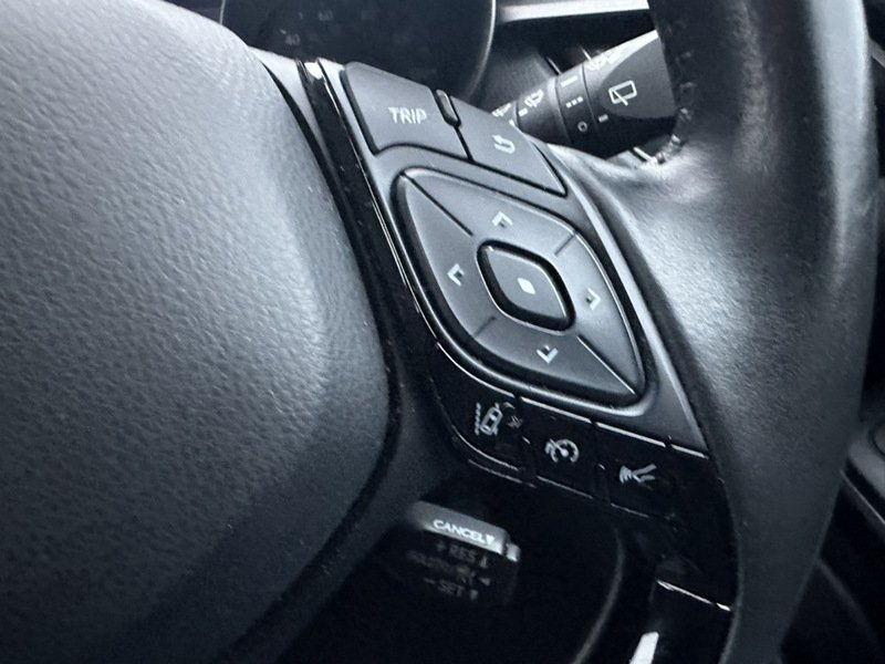 Used Toyota C-HR 2023 for sale - 77677129: Photo 19