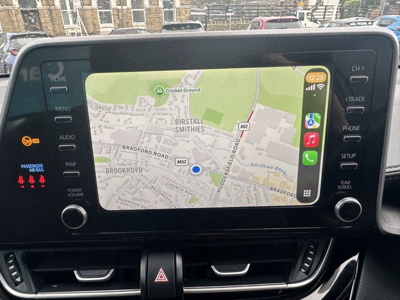 Used Toyota C-HR 2023 for sale - 77677129: Photo 2