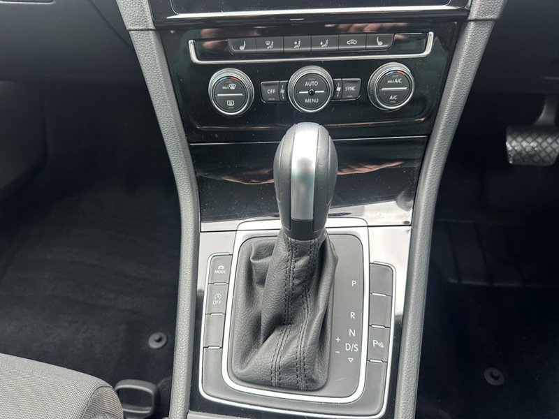 Used Volkswagen Golf 2020 for sale - 77162038: Photo 21