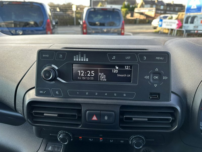 Used Vauxhall Combo Life 2022 for sale - 77007757: Photo 16