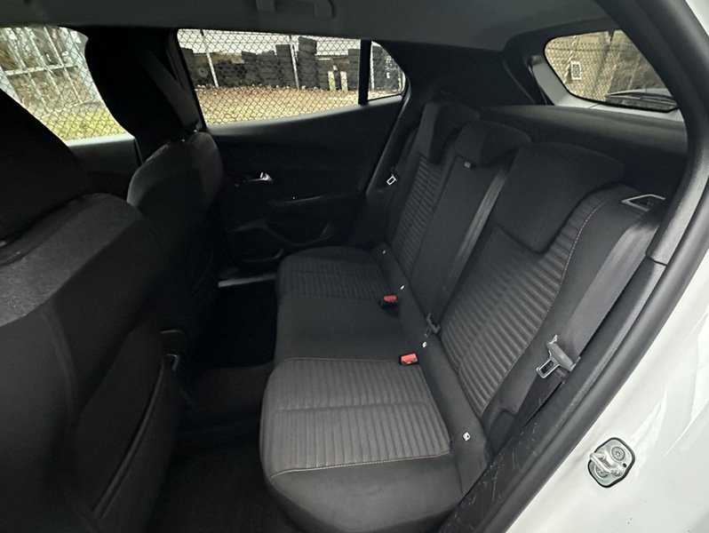 Used Peugeot 2008 2022 for sale - 76725152: Photo 12