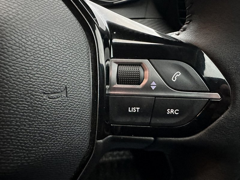 Used Peugeot 2008 2022 for sale - 76725152: Photo 16