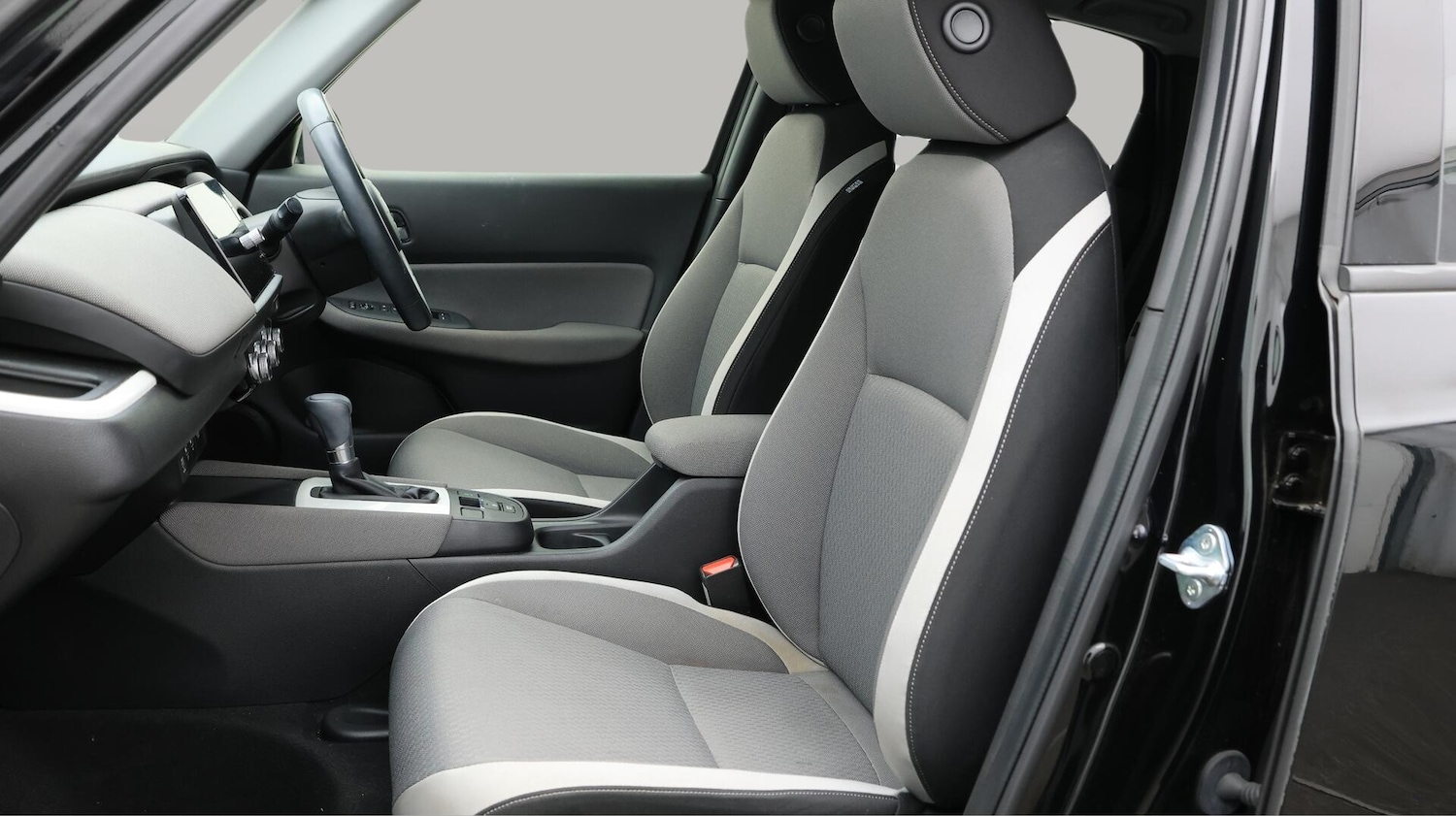 Used Honda Jazz 2022 for sale - 76012930: Photo 15