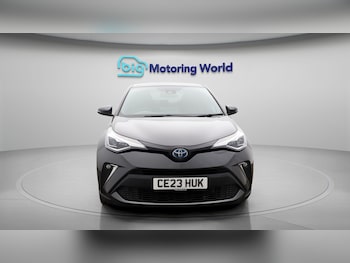 Used Toyota C-HR 2023 for sale - 77181738: Photo