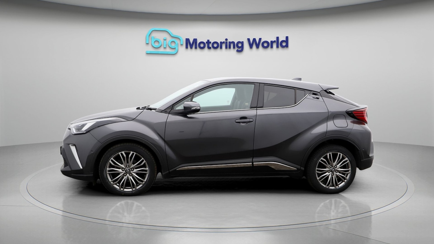 Used Toyota C-HR 2023 for sale - 77181738: Photo 4