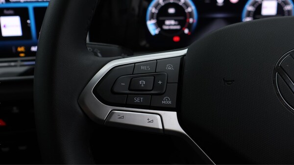 Used Volkswagen Golf 2024 for sale - 76214738: Photo 25