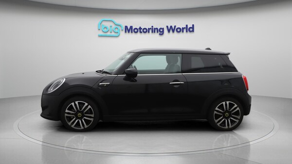 Used MINI Electric Hatch 2022 for sale - 76215453: Photo 5