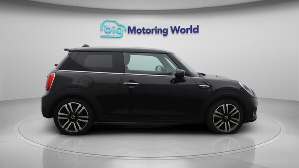 Used MINI Electric Hatch 2022 for sale - 76215453: Photo 9