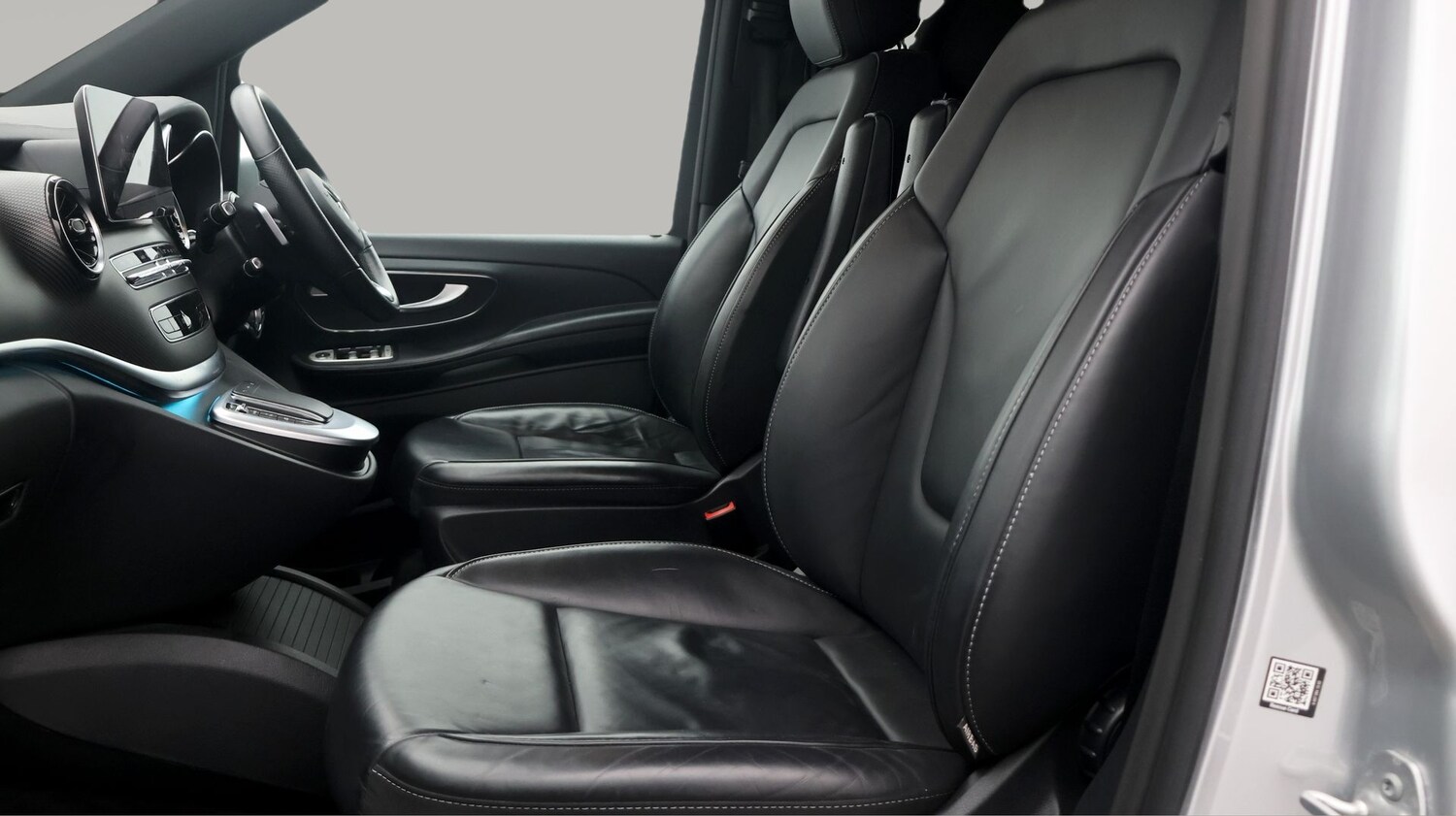 Used Mercedes-Benz V-Class 2023 for sale - 77529376: Photo 14