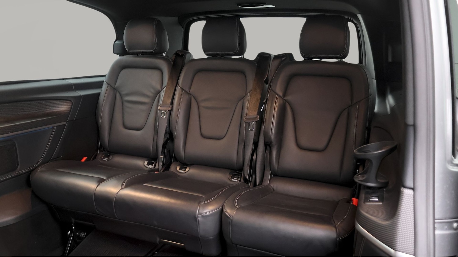 Used Mercedes-Benz V-Class 2023 for sale - 77529376: Photo 20