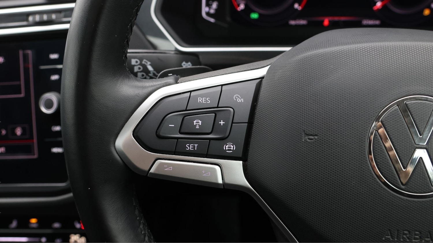 Used Volkswagen Tiguan 2021 for sale - 77258433: Photo 25