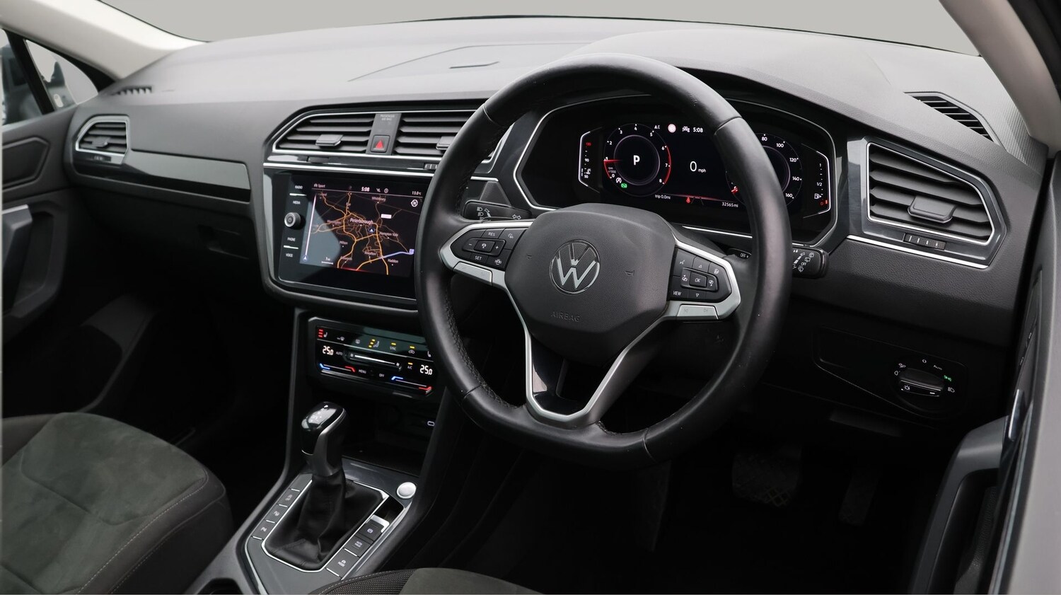 Used Volkswagen Tiguan 2021 for sale - 77258433: Photo 9