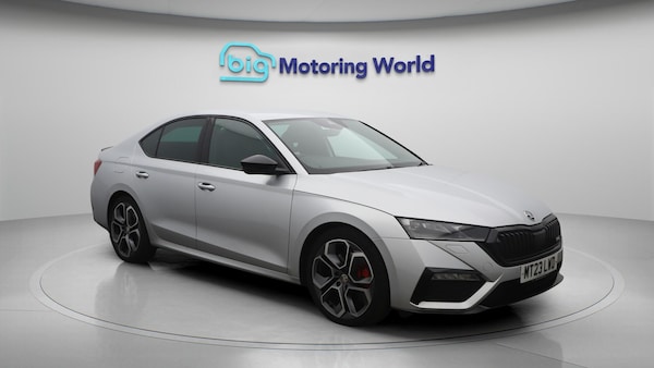 Used Skoda Octavia 2023 for sale - 75622967: Photo 2