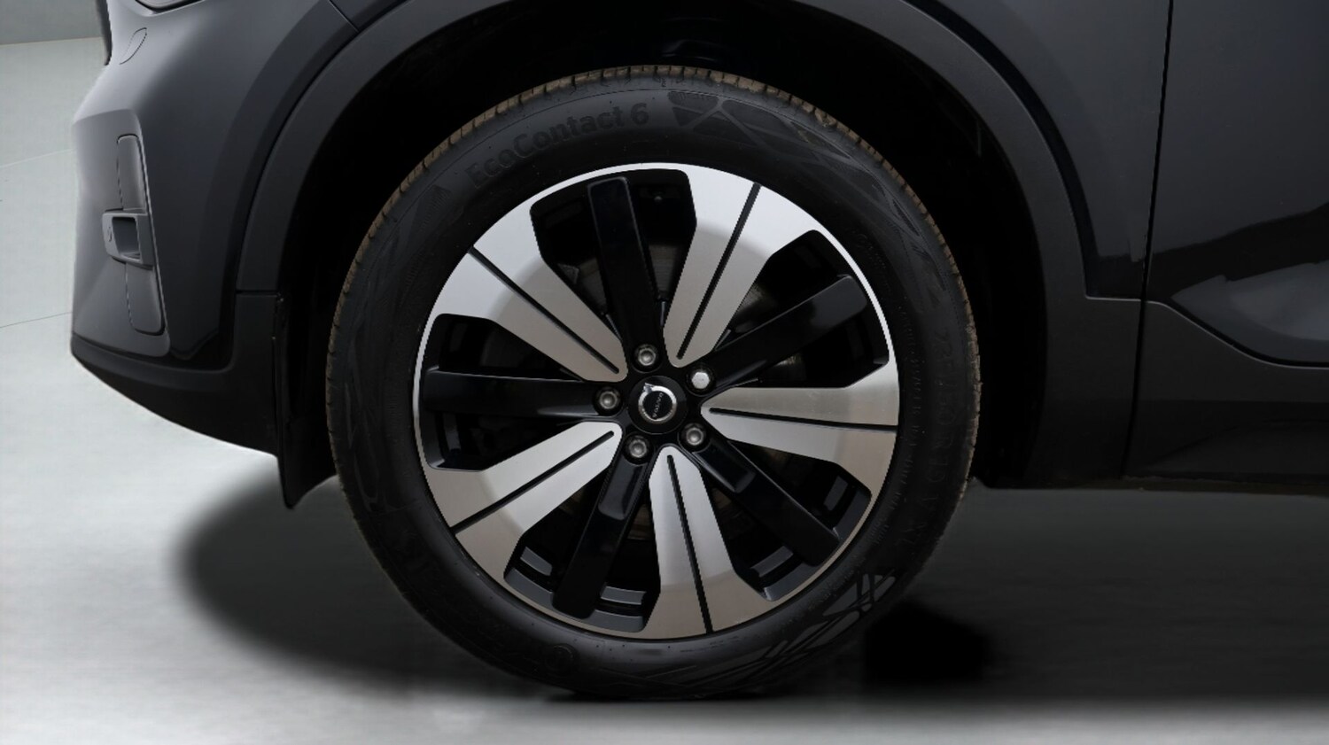 Used Volvo XC40 2023 for sale - 77829620: Photo 18