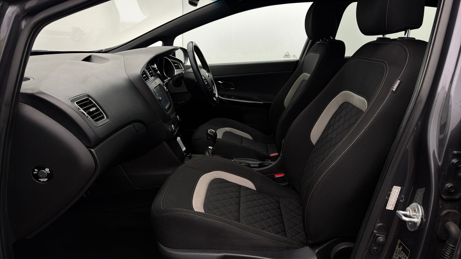 Used Kia Ceed 2017 for sale - 78009706: Photo 13