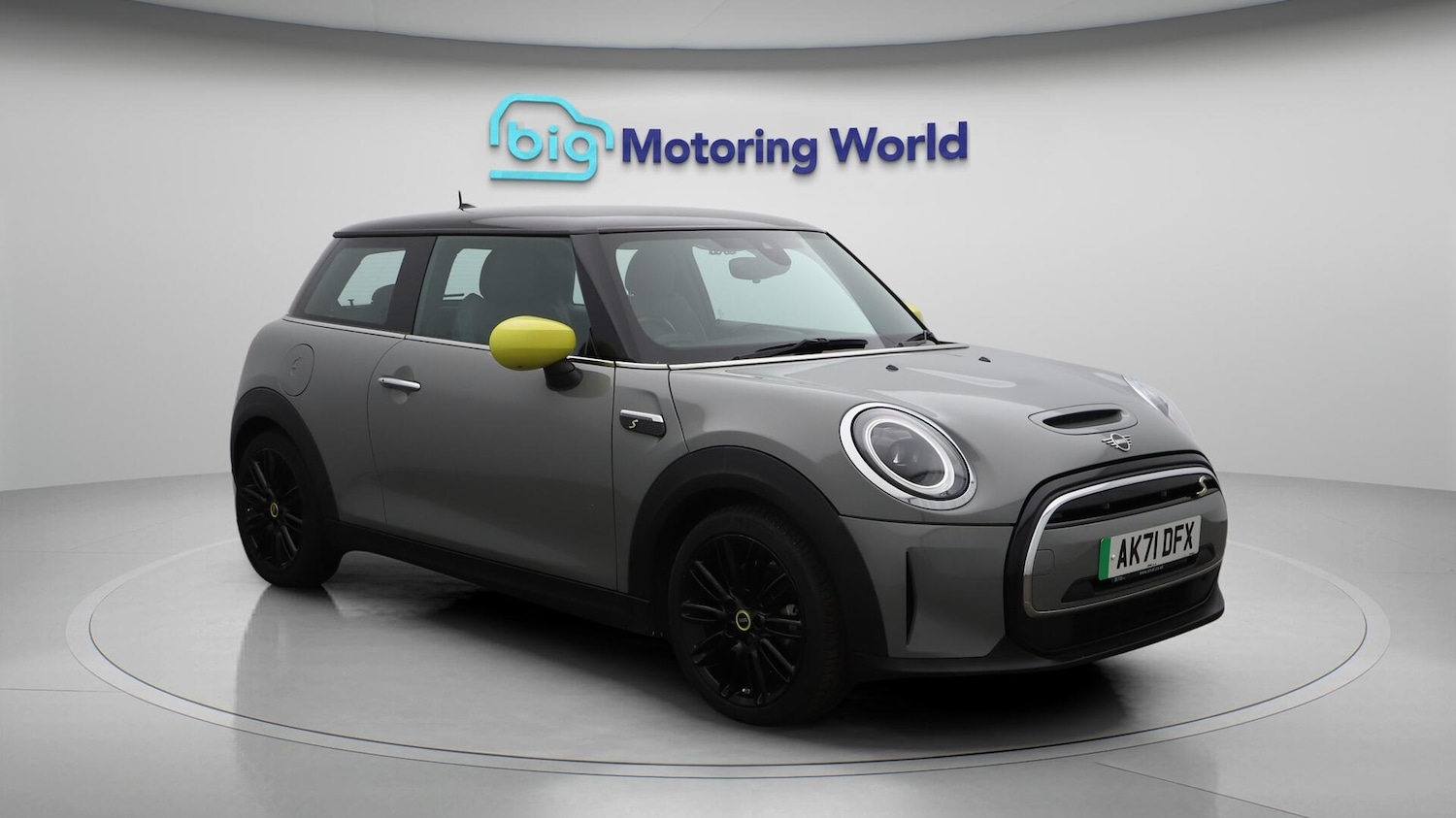 Used MINI Hatch 2021 for sale - 76700804: Photo 2
