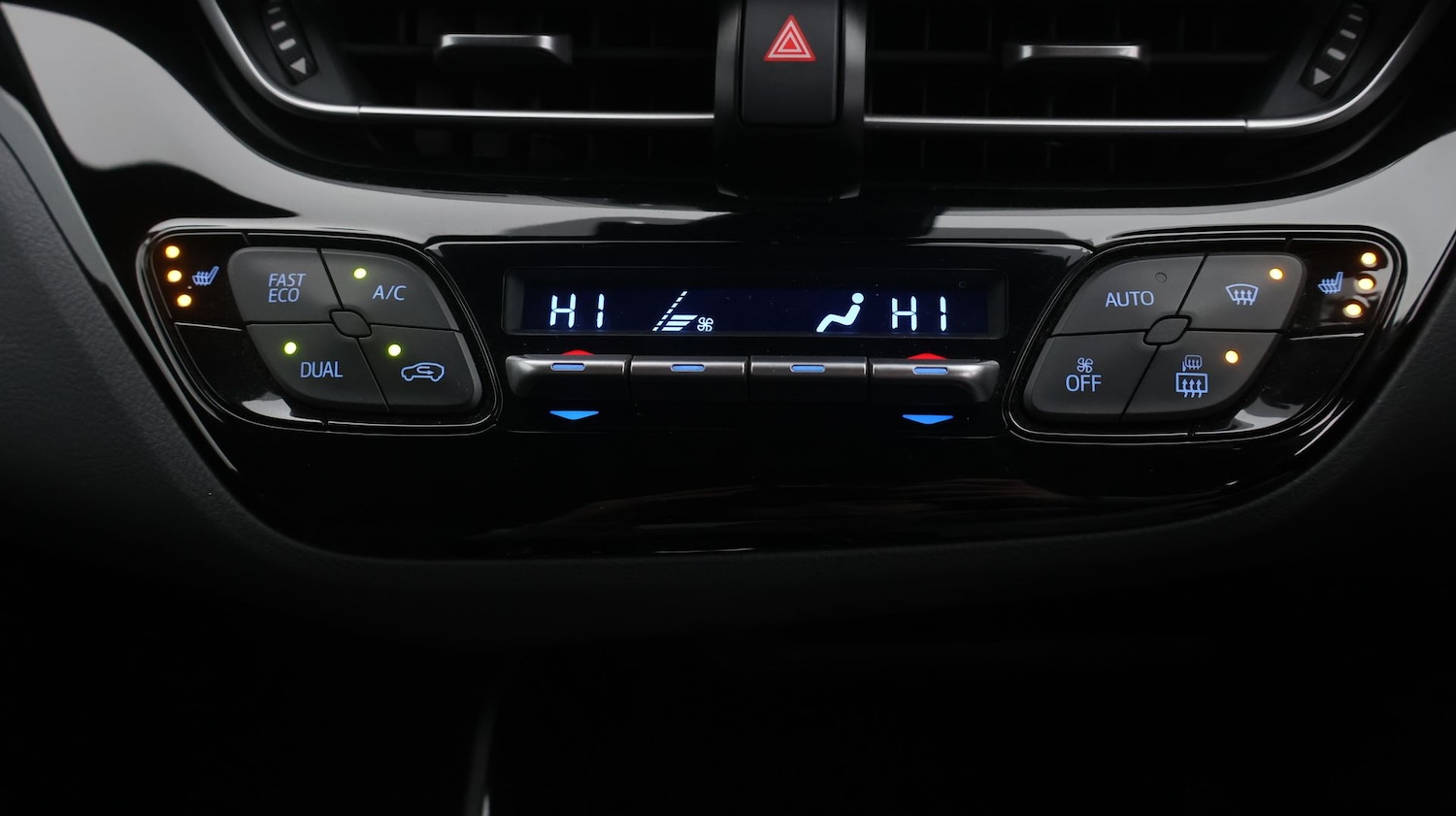 Used Toyota C-HR 2019 for sale - 77337451: Photo 12