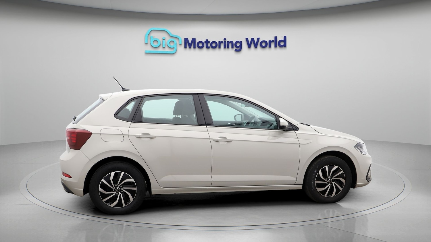 Used Volkswagen Polo 2023 for sale - 77717300: Photo 8