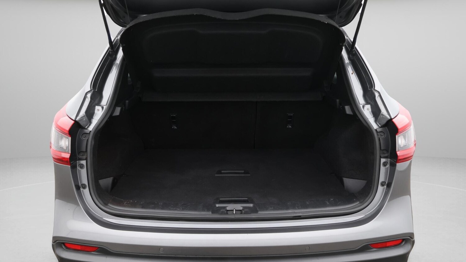 Used Nissan Qashqai 2018 for sale - 76458100: Photo 18