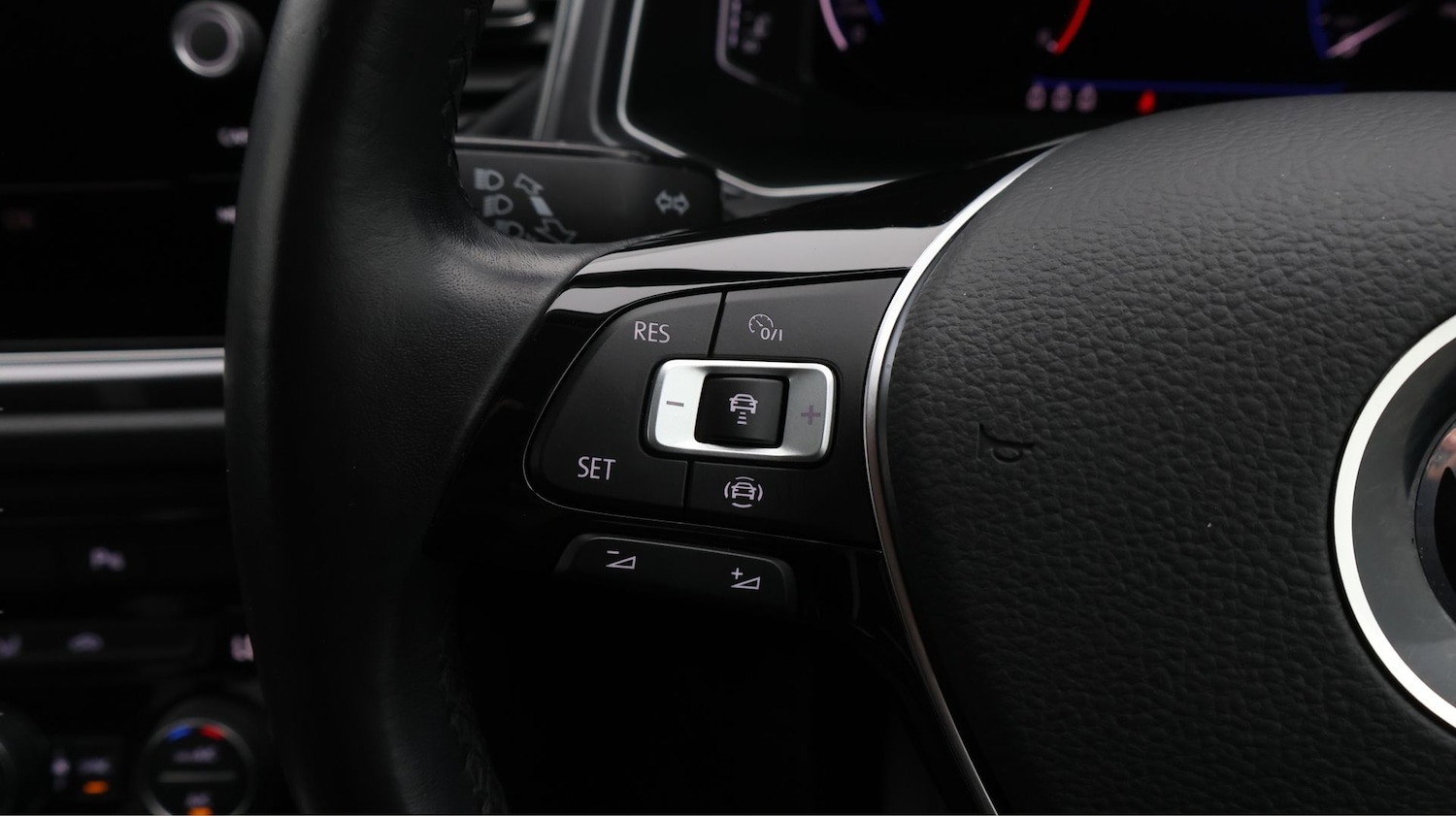 Used Volkswagen T-Roc 2021 for sale - 77451312: Photo 21